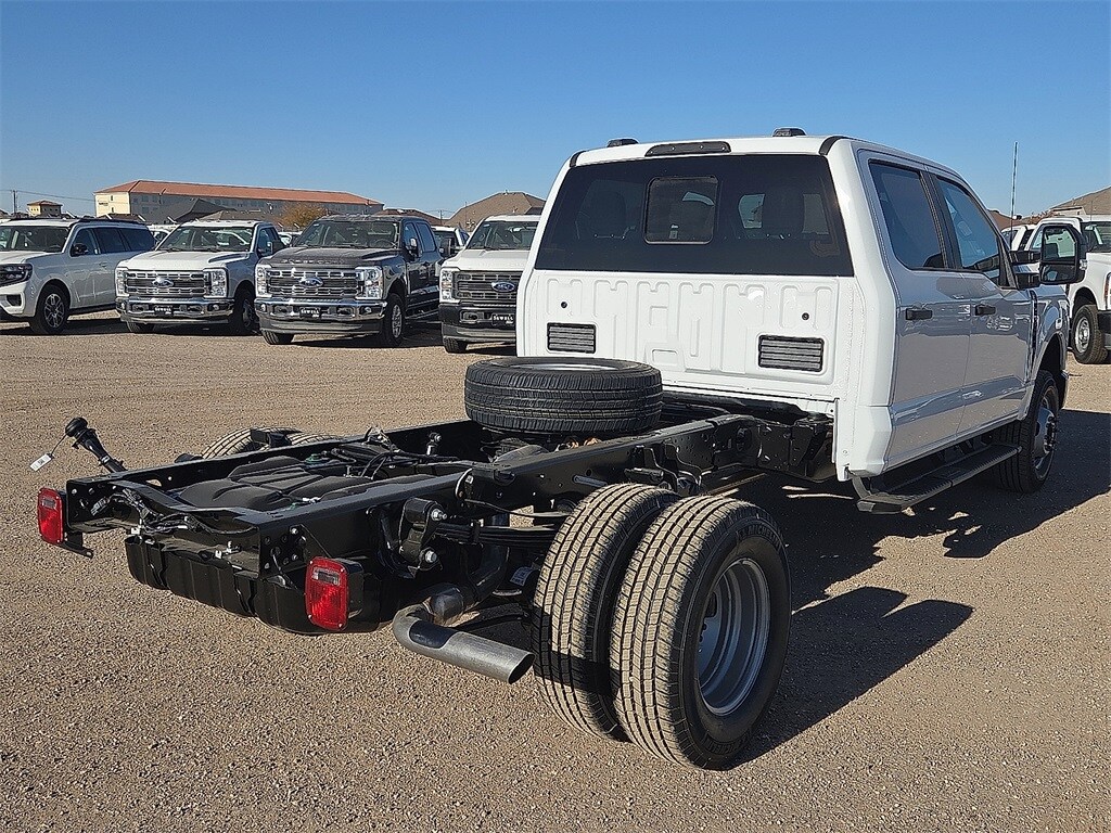 New 2026 Ford F-350SD XLT Chassis
