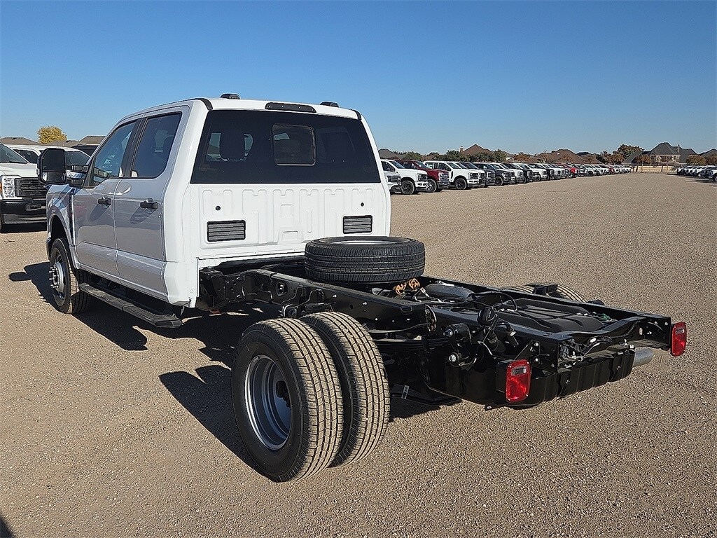 New 2026 Ford F-350SD XLT Chassis