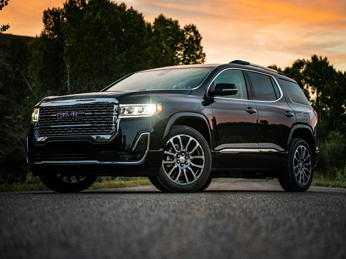 2023 GMC Acadia Denali's photo