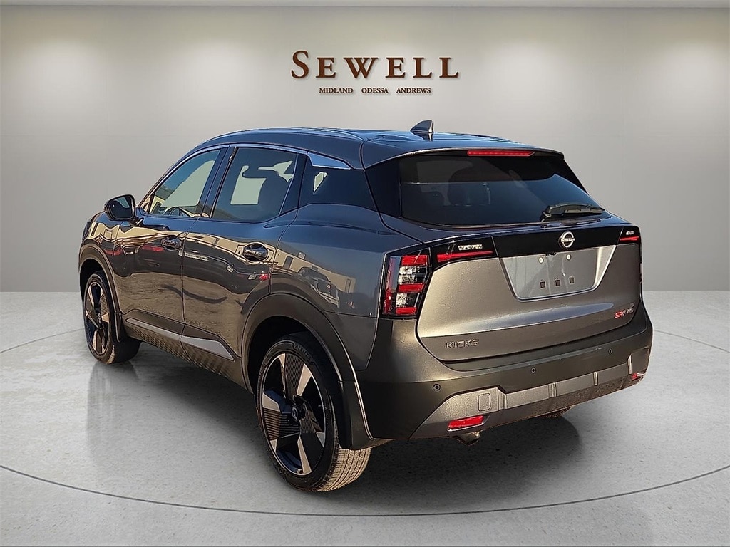 Used 2025 Nissan Kicks SR SUV