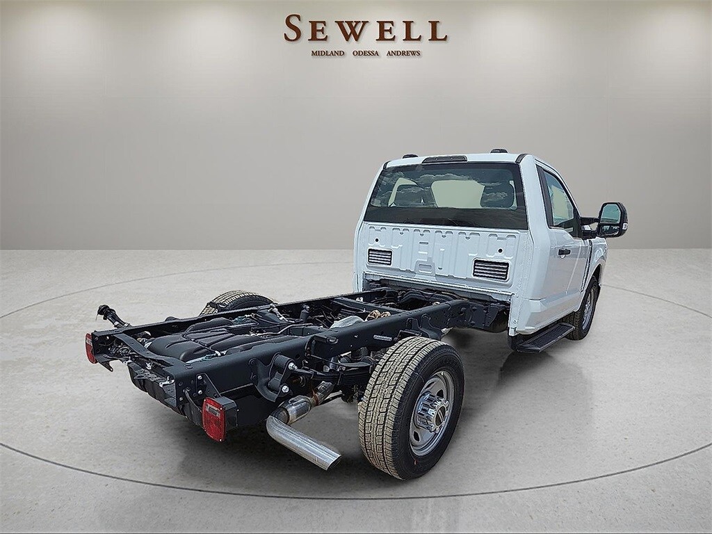 New 2024 Ford F-350SD XL Chassis