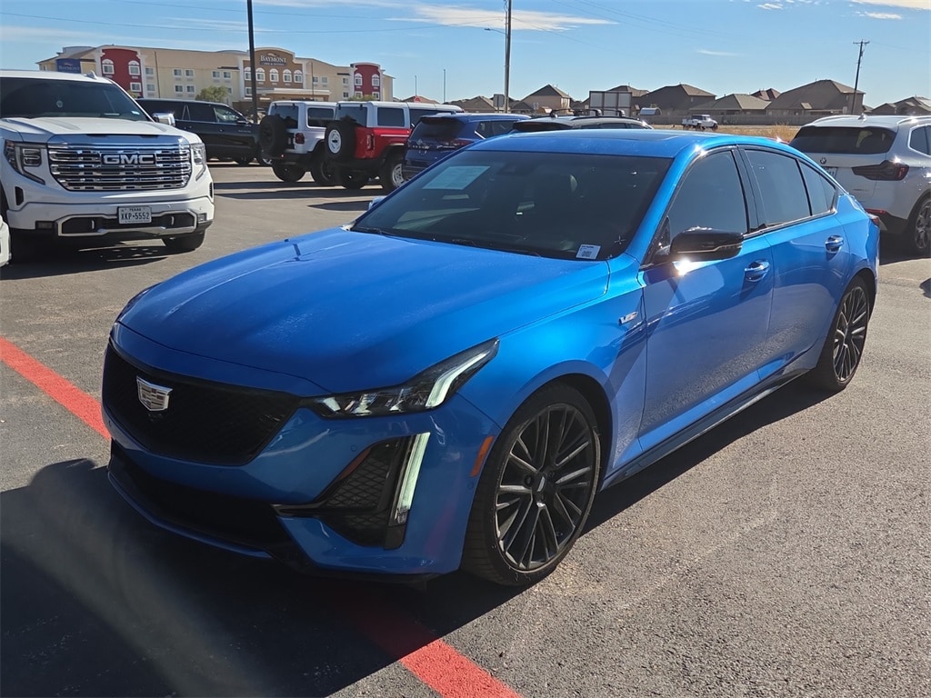 2024 Cadillac CT5 V-Series's photo