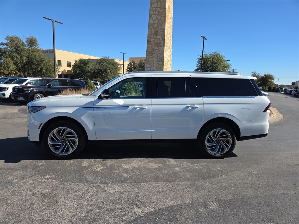 New 2025 Lincoln Navigator L Reserve SUV