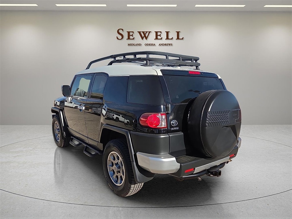 Used 2011 Toyota FJ Cruiser Base SUV