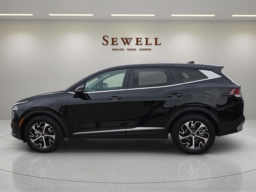Used 2024 Kia Sportage EX SUV