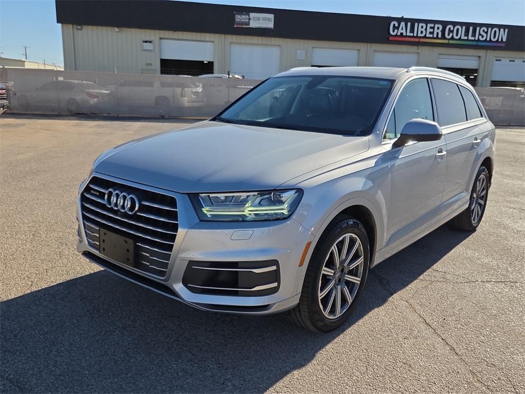 2019 Audi Q7 Premium Plus's photo
