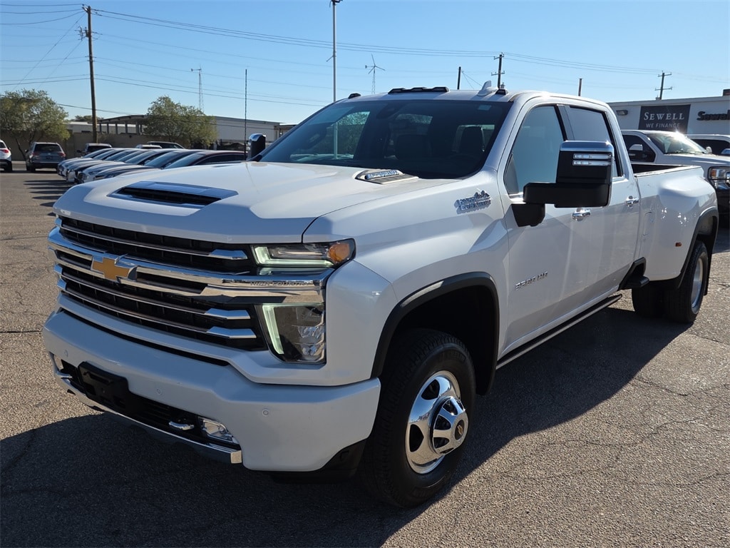 2023 Chevrolet Silverado 3500HD High Country's photo