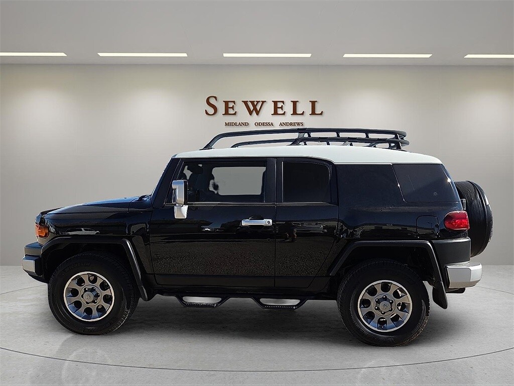 Used 2011 Toyota FJ Cruiser Base SUV
