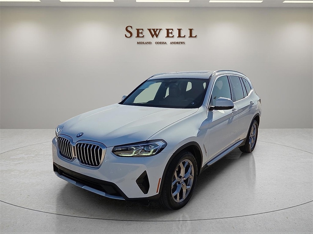2023 BMW X3 30i's photo