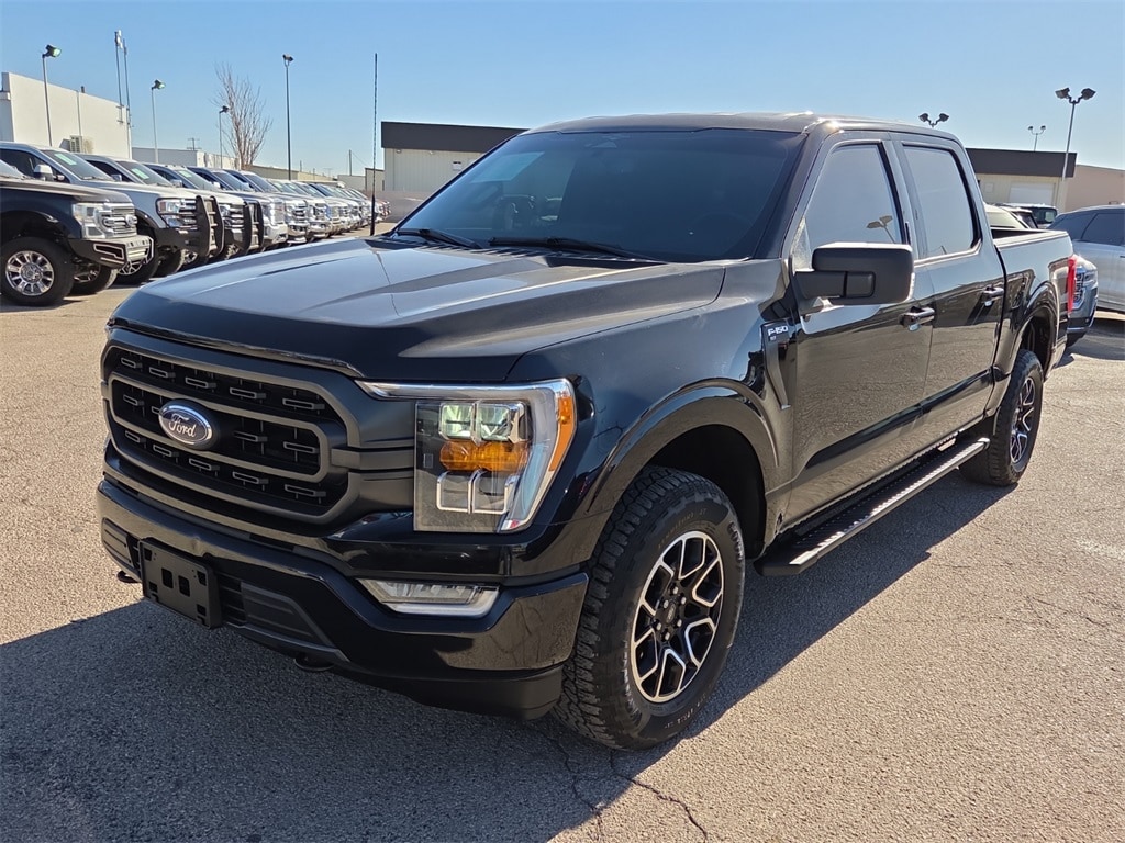 2023 Ford F-150 XLT's photo