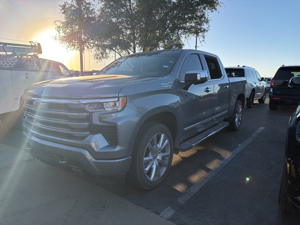 2024 Chevrolet Silverado 1500 High Country's photo