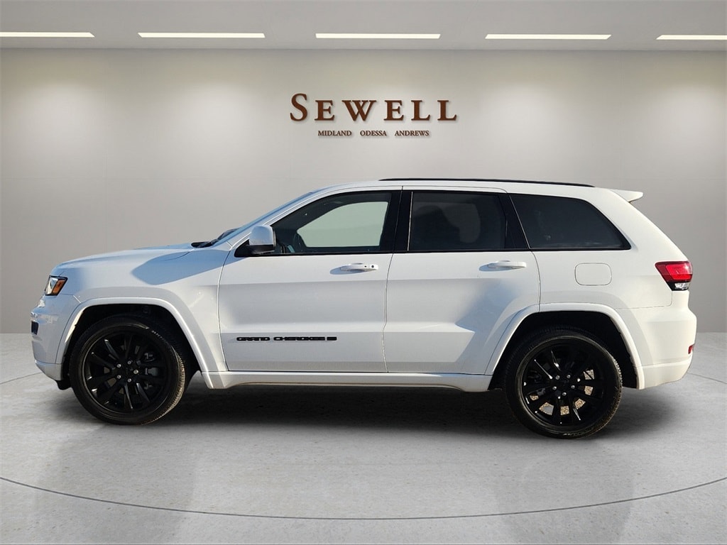 Used 2022 Jeep Grand Cherokee WK Laredo X with VIN 1C4RJEAGXNC153388 for sale in Odessa, TX