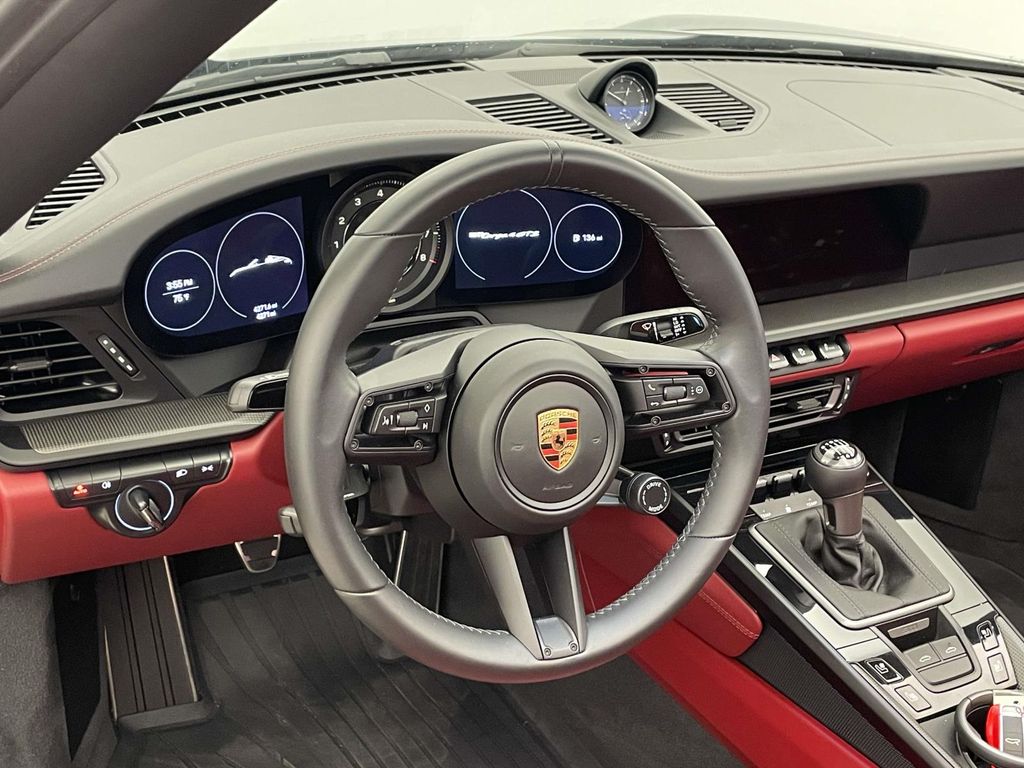 2023 Porsche 911 Targa 4 GTS photo 4