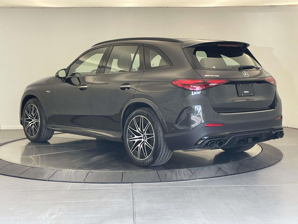 2024 Mercedes Benz GLC 43 AMG 4MATIC photo 3