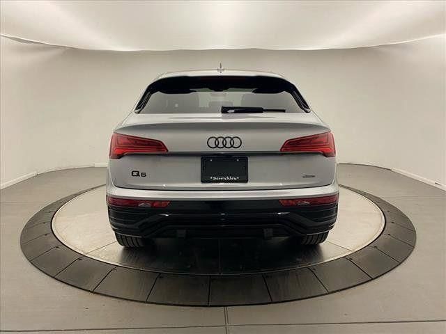 2025 Audi Q5 Sportback 45 S line Premium Plus photo 2