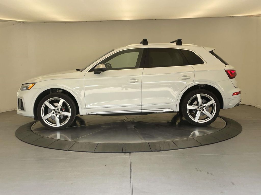 2021 Audi SQ5 Premium photo 2