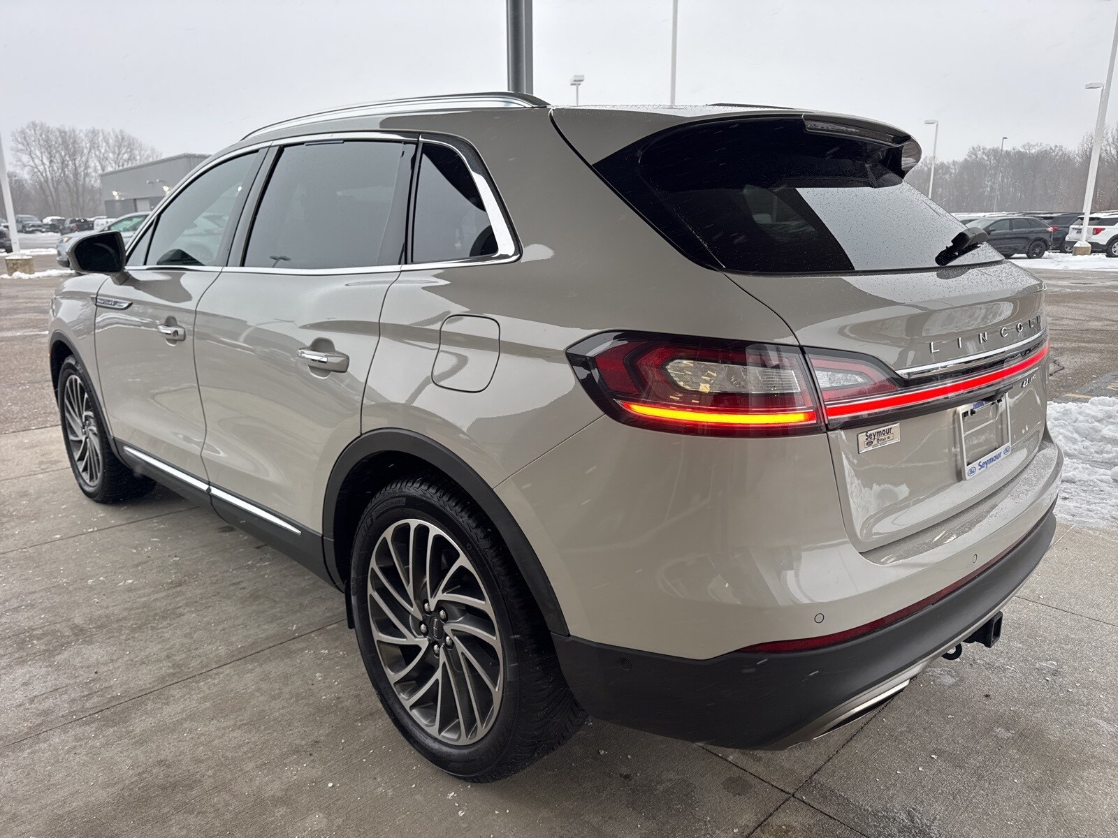 2020 Lincoln Nautilus Reserve photo 4