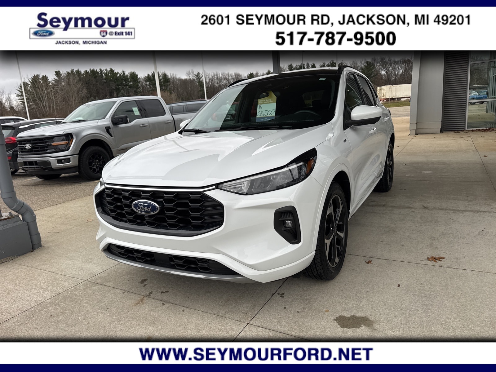 2023 Ford Escape ST-Line Select's photo