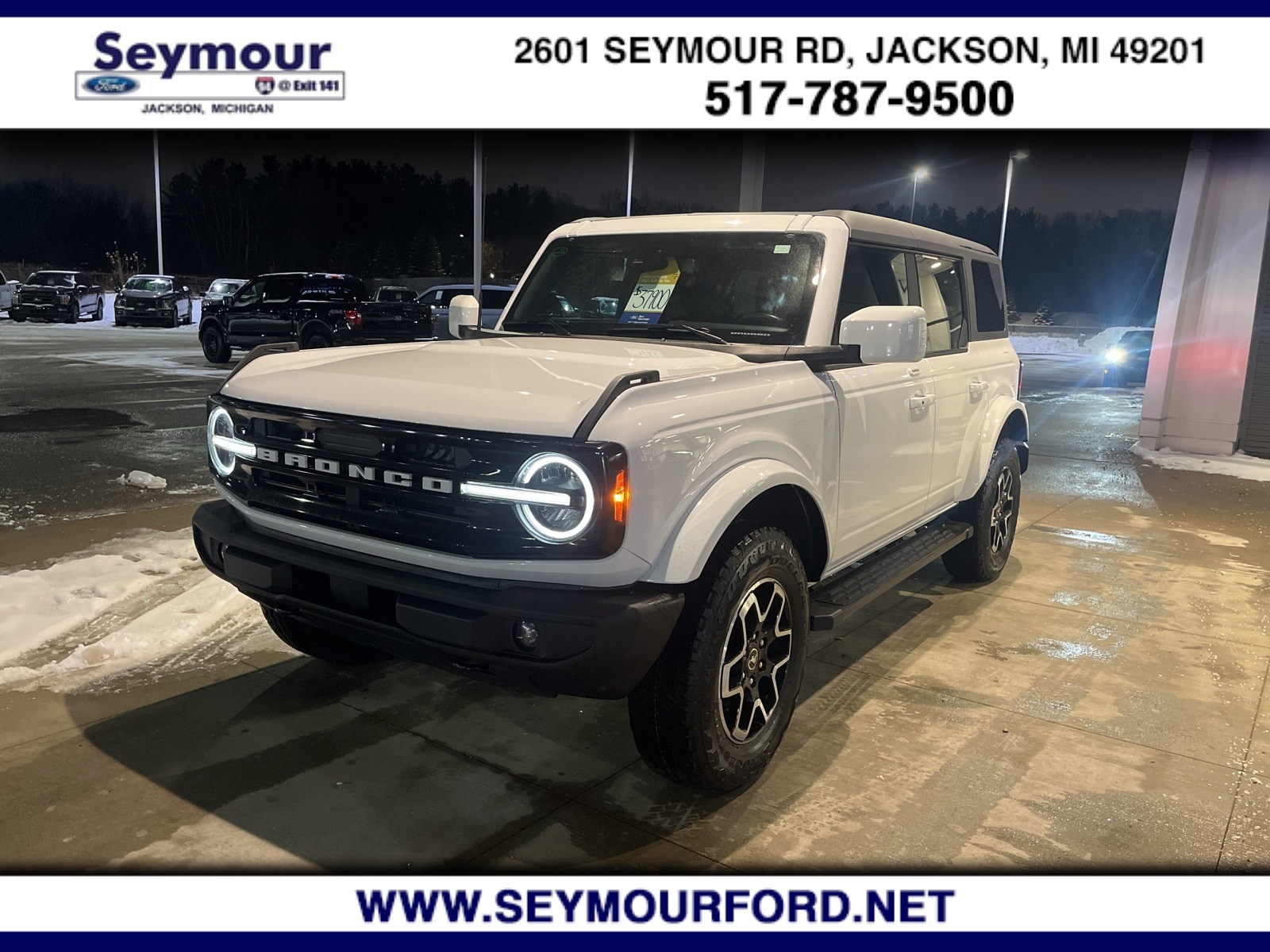 2023 Ford Bronco 4-Door Outer Banks's photo