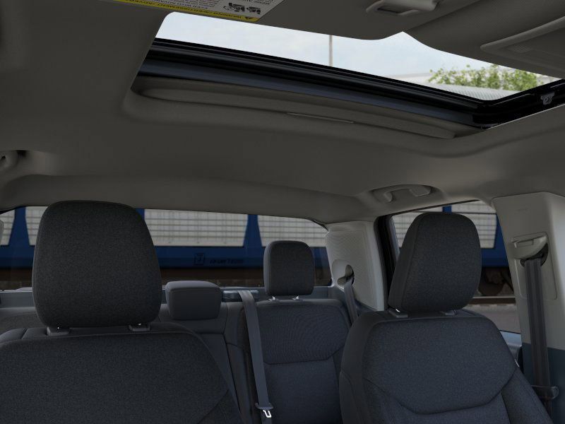 2025 Ford Maverick XLT - Photo 12