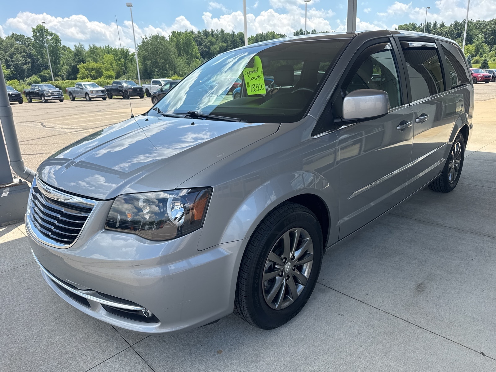 Used 2015 Chrysler Town & Country S with VIN 2C4RC1HGXFR609990 for sale in Jackson, MI