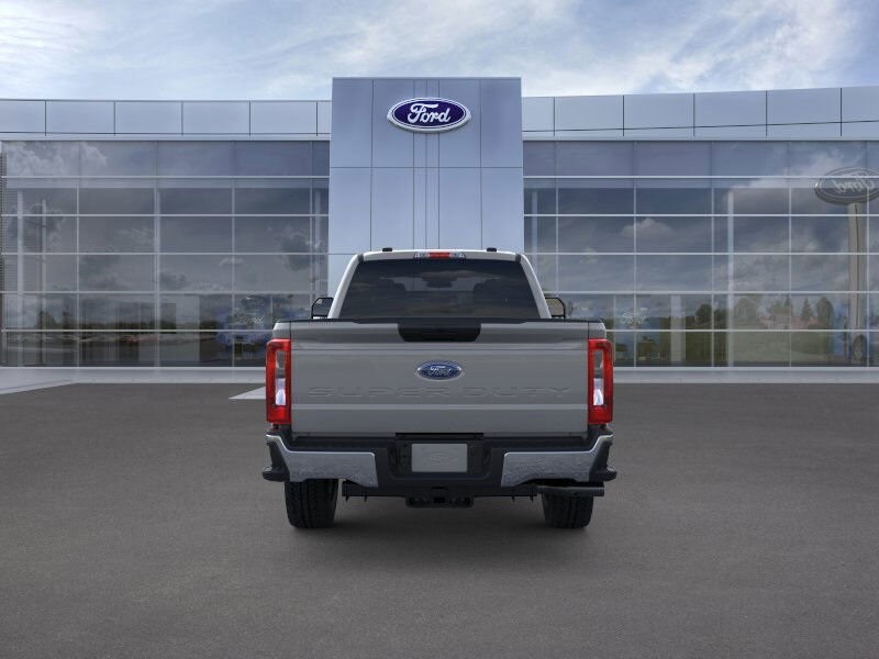 2026 Ford F-350 photo 2