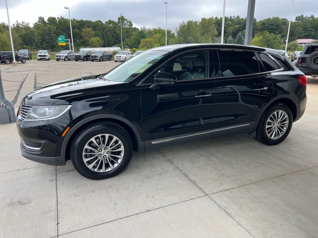 Used 2016 Lincoln MKX Select with VIN 2LMTJ8KR5GBL55338 for sale in Jackson, MI