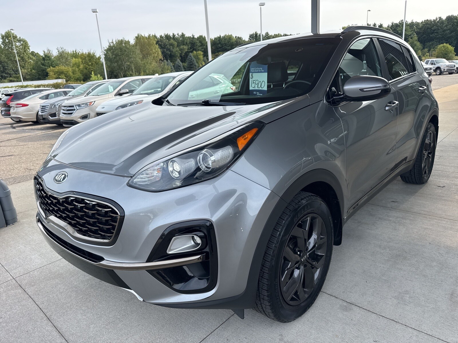 2020 Kia Sportage S photo 2