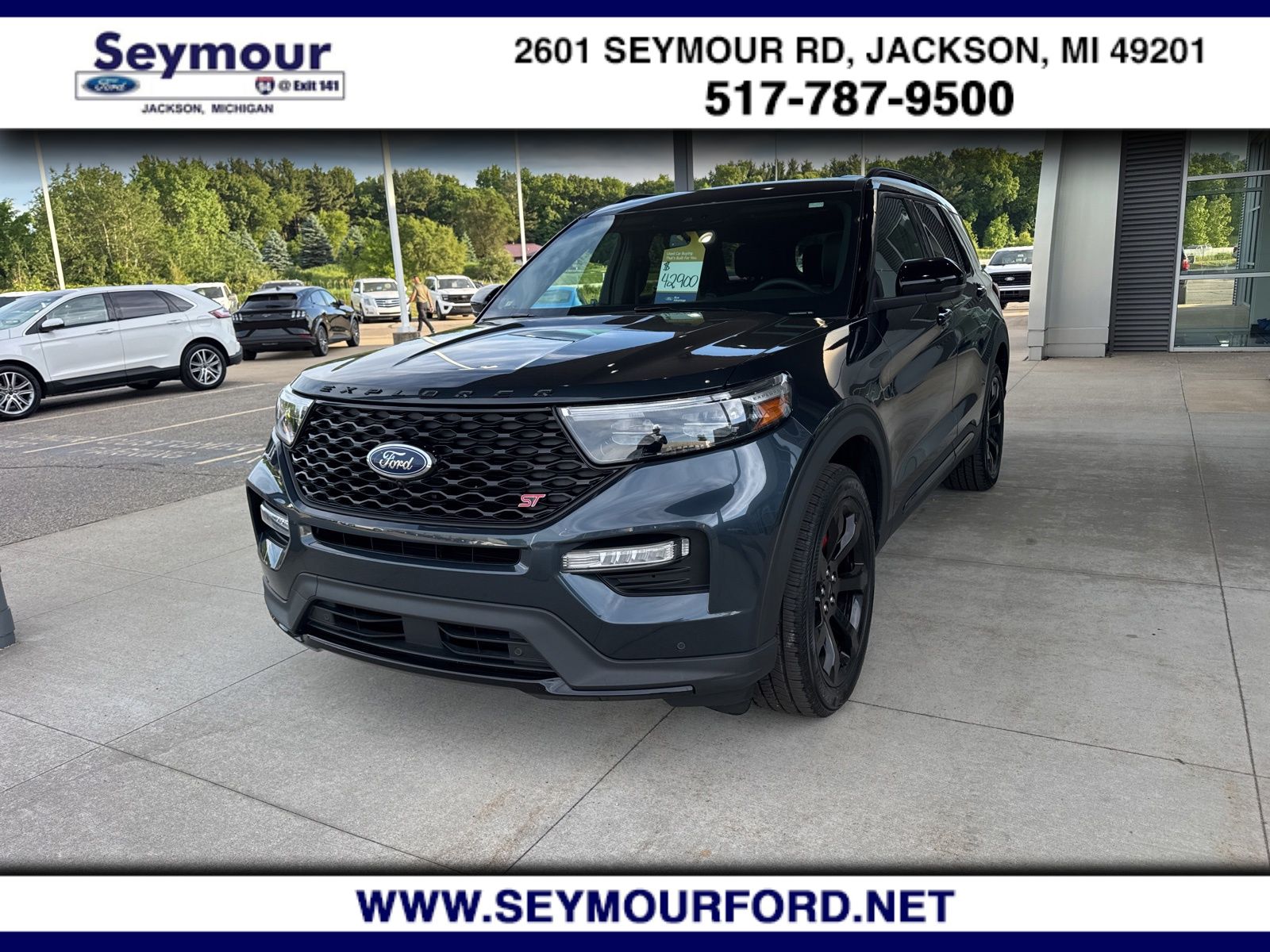2024 Ford Explorer ST 4WD's photo