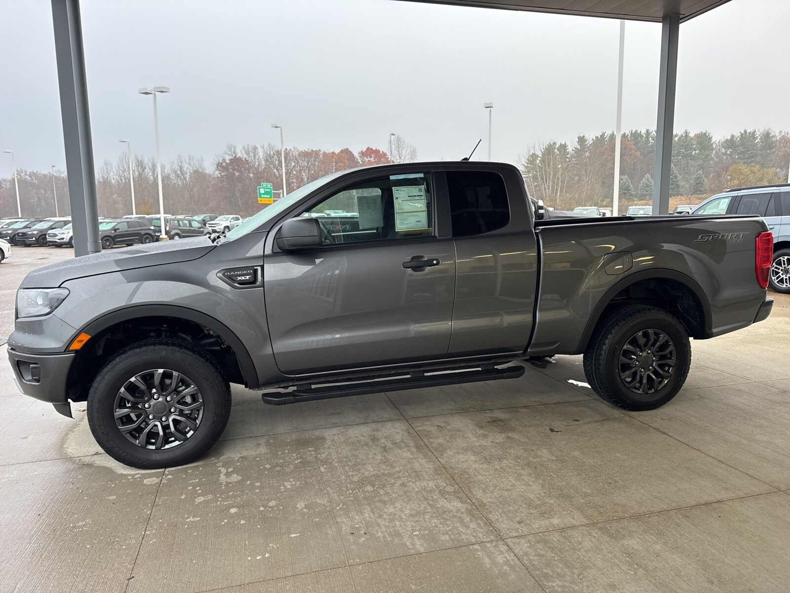 2023 Ford Ranger XLT photo 2