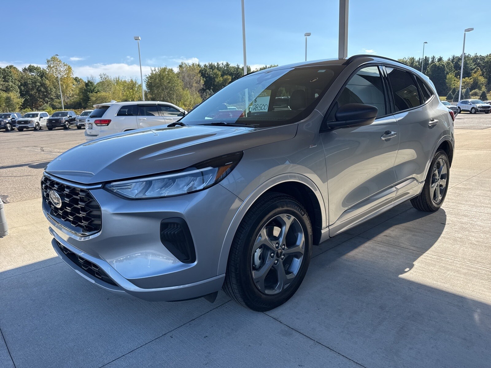 2024 Ford Escape ST-Line photo 2