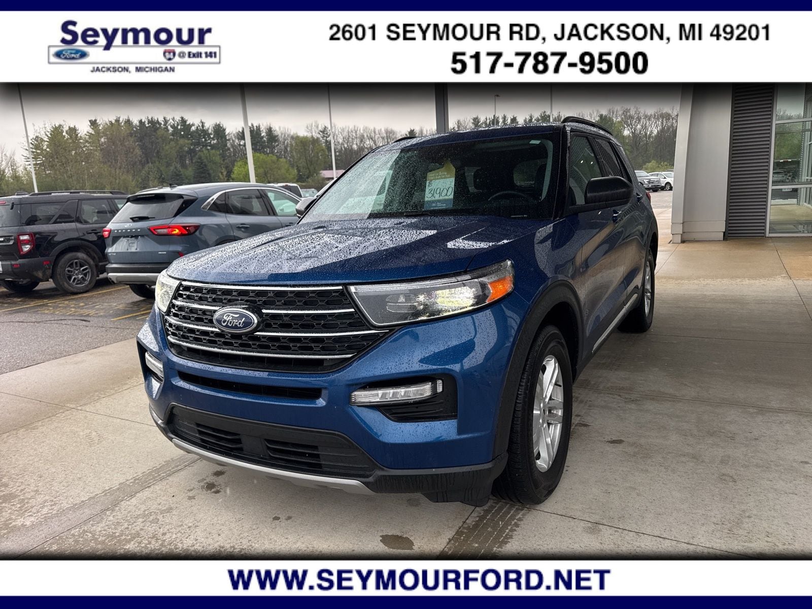 2023 Ford Explorer XLT 4WD's photo