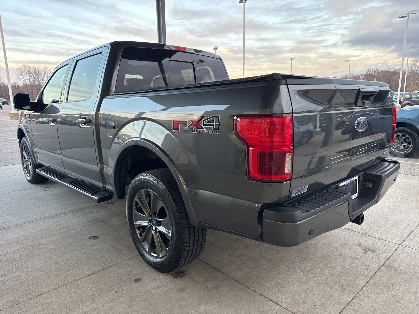 2018 Ford F-150 Lariat photo 3
