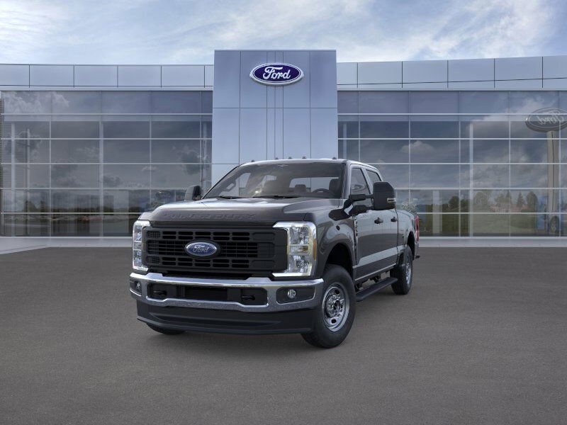 2025 Ford F-250 photo 2