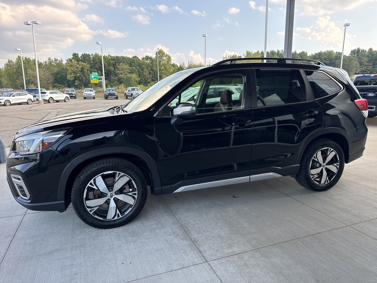 2021 Subaru Forester Touring photo 2