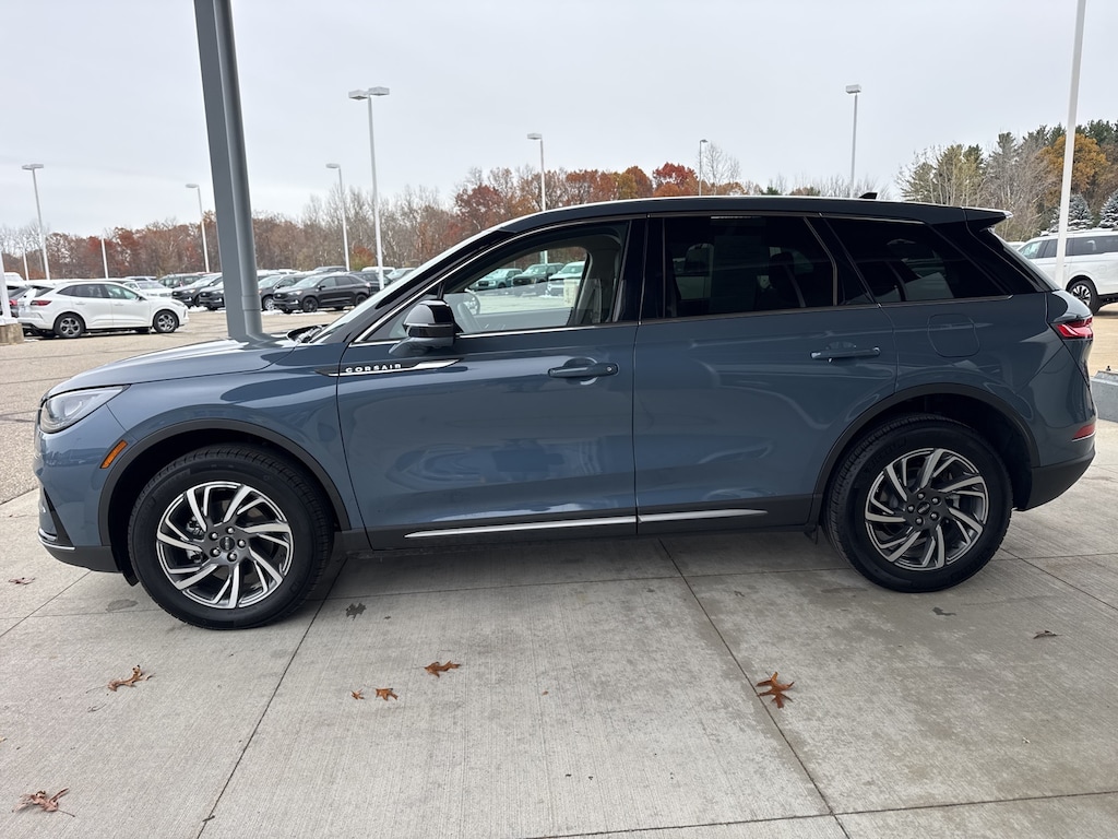 Used 2023 Lincoln Corsair Standard SUV