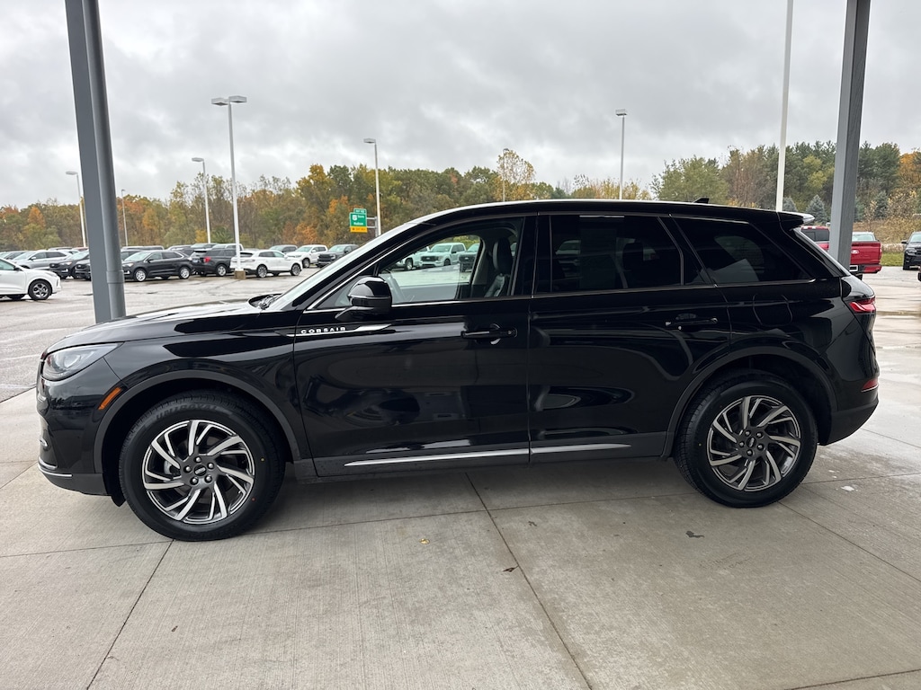 Used 2023 Lincoln Corsair Standard SUV