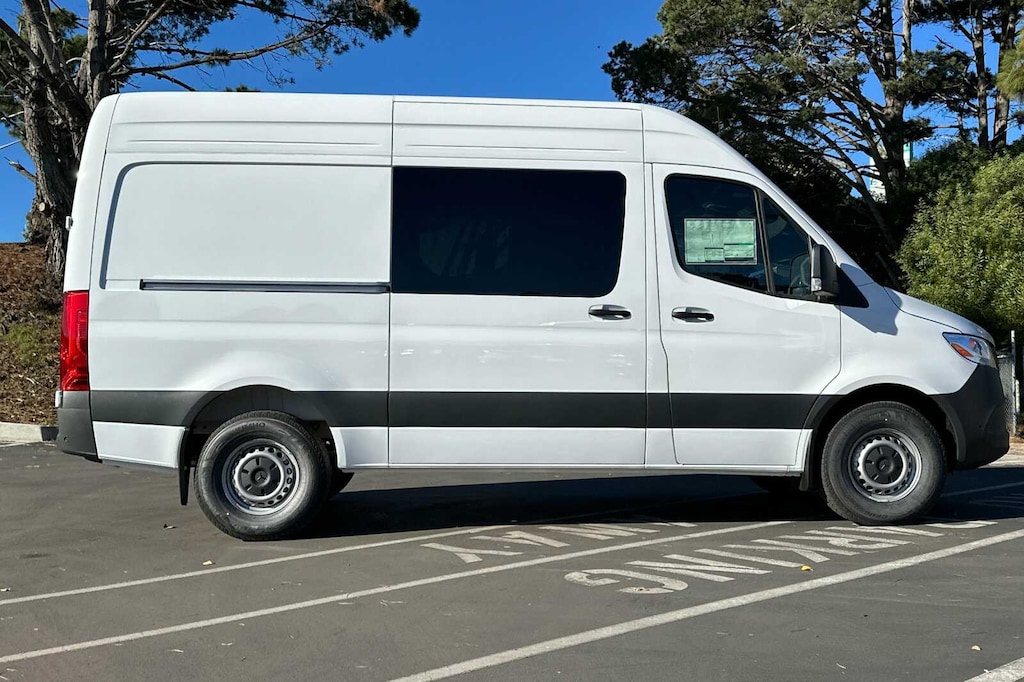 New 2025 Mercedes-Benz Sprinter 2500 Standard Roof 4-Cyl Diesel HO Van Crew Van