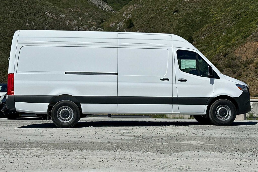New 2025 Mercedes-Benz Sprinter 2500 High Roof 4-Cyl Diesel HO Van Cargo Van
