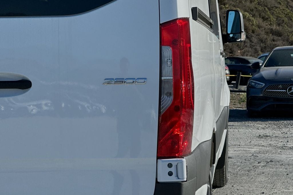 2025 Mercedes-Benz Sprinter Crew Van Base - Photo 21