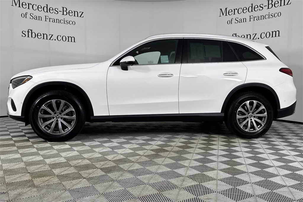 2026 Mercedes-Benz GLC GLC 300 photo 6