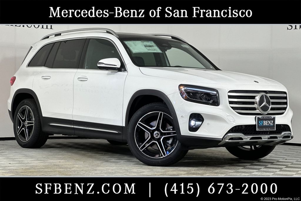 2026 Mercedes-Benz GLB GLB 250 4MATIC's photo