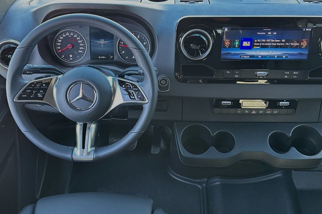 2025 Mercedes-Benz Sprinter Crew Van Base - Photo 11