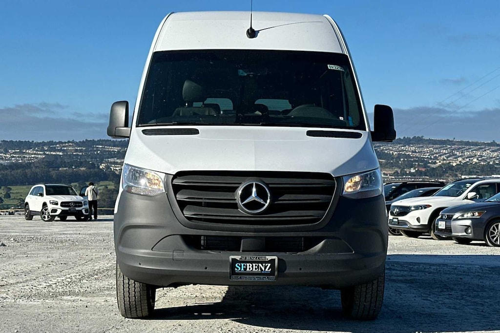 New 2025 Mercedes-Benz Sprinter 2500 Standard Roof 4-Cyl Diesel HO Van Crew Van