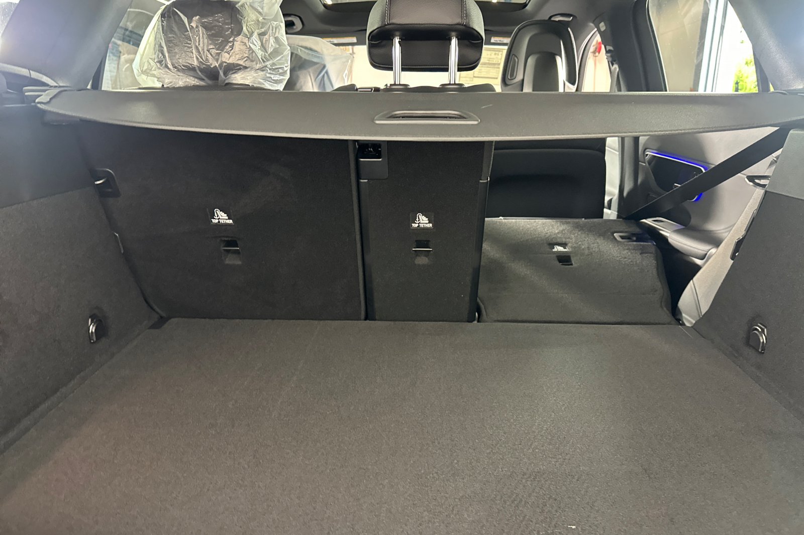 2026 Mercedes Benz GLC 300 4MATIC photo 2