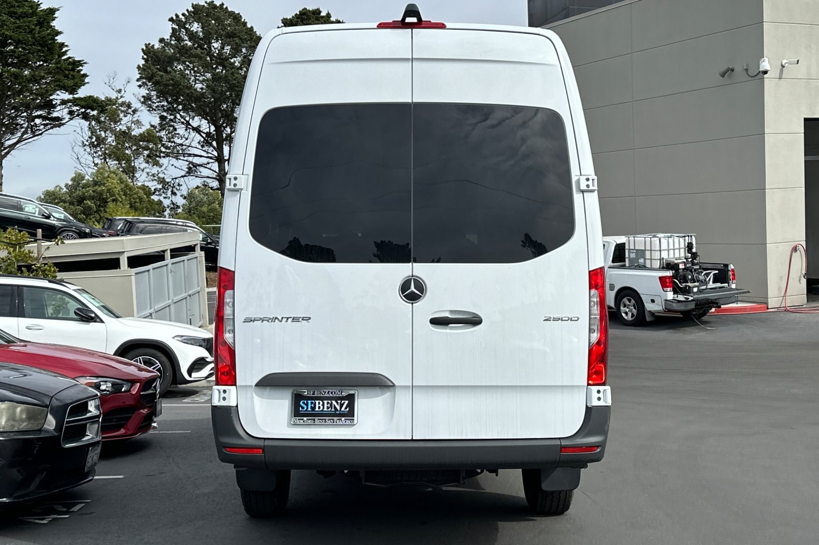 2025 Mercedes-Benz Sprinter Crew Van Base - Photo 6