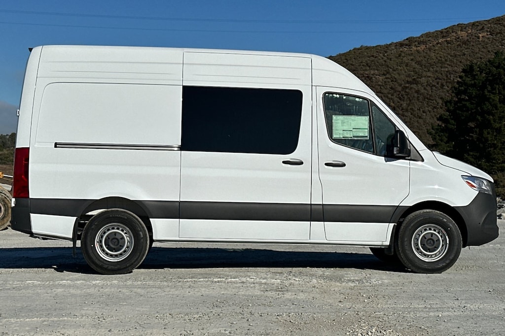 New 2025 Mercedes-Benz Sprinter 2500 Standard Roof 4-Cyl Diesel HO Van Crew Van