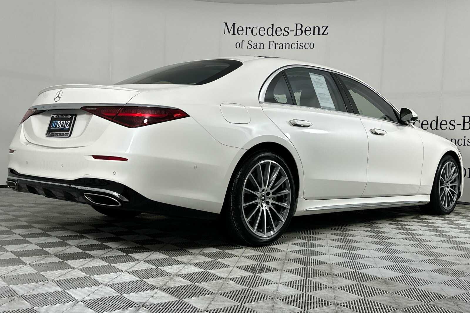 2022 Mercedes Benz S 450 580 4MATIC photo 2