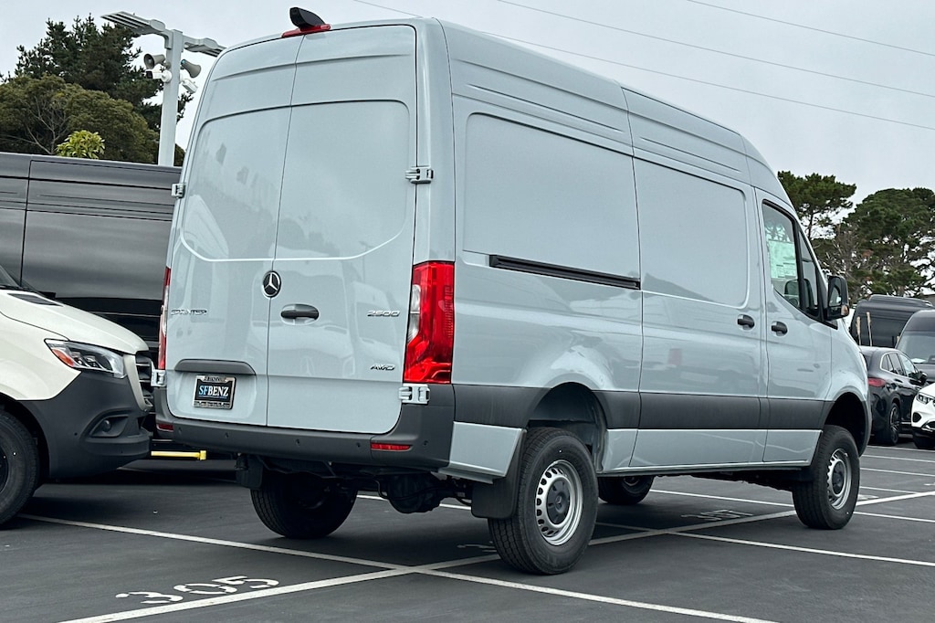 New 2025 Mercedes-Benz Sprinter 2500 Standard Roof 4-Cyl Diesel HO Van Cargo Van
