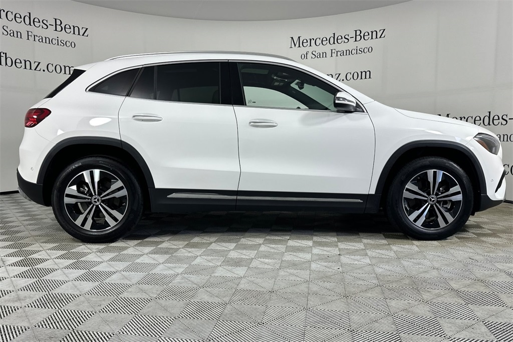 2026 Mercedes-Benz GLA GLA 250 photo 2